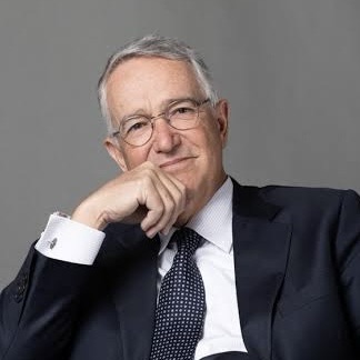 Claudia Sheinbaum en conferencia matutina hablando sobre deuda fiscal de Grupo Salinas ante el SAT